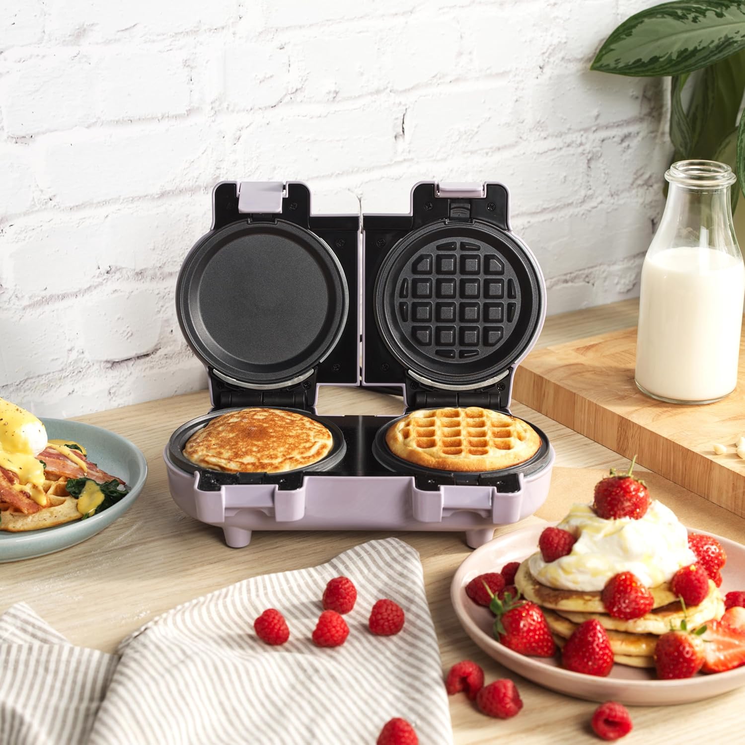 Petra Electric Double Mini Waffle Maker 2-in-1 - 1100W